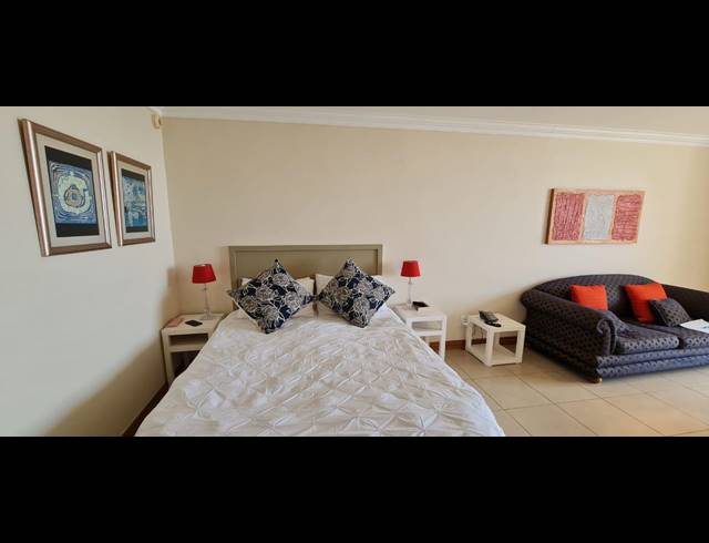 1 BEDROOM STUDIO APARTMENT FOR SALE IN UMHLANGA CENTRAL